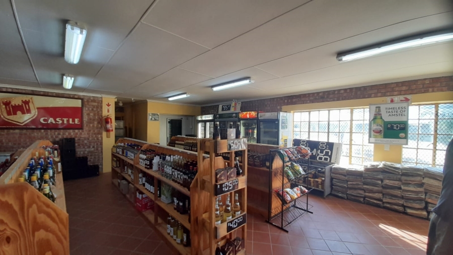 Commercial Property for Sale in Paradise Beach Eastern Cape